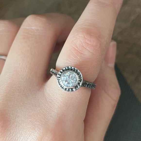 Silpada Sterling Silver Perfect Bliss Ring with Cubic Zirconia - Picture 8 of 8